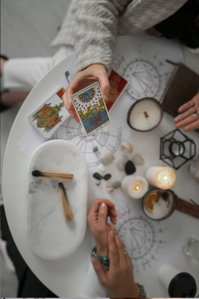 jogando tarot